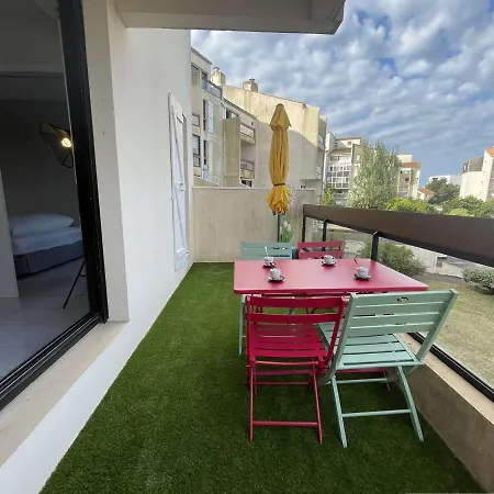 Cosy Avec Terrasse Et Piscine, Et Port A Proximite - Fr-1-246-571 拉罗歇尔